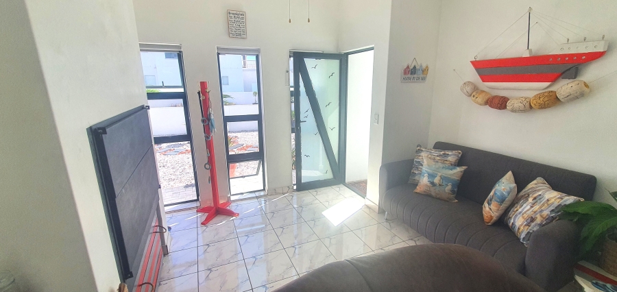 3 Bedroom Property for Sale in Sandy Point Western Cape